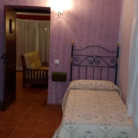 Rurales Casas De Los Maestros * Talarrubias